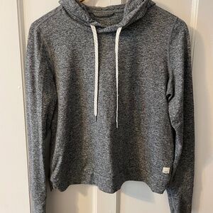 Vuori 3-piece Dreamknit set: Halo Hoodie, Performance Jogger, Performance Tank M